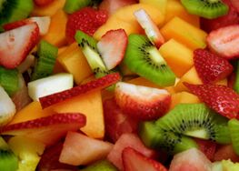 Z cukrzycą cukrzycy owoce powinny obejmować codzienną dietę